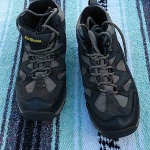 Boys hiking shoes